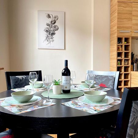 Quince Apartment-Free Parking-City Center Belgrad Exteriör bild