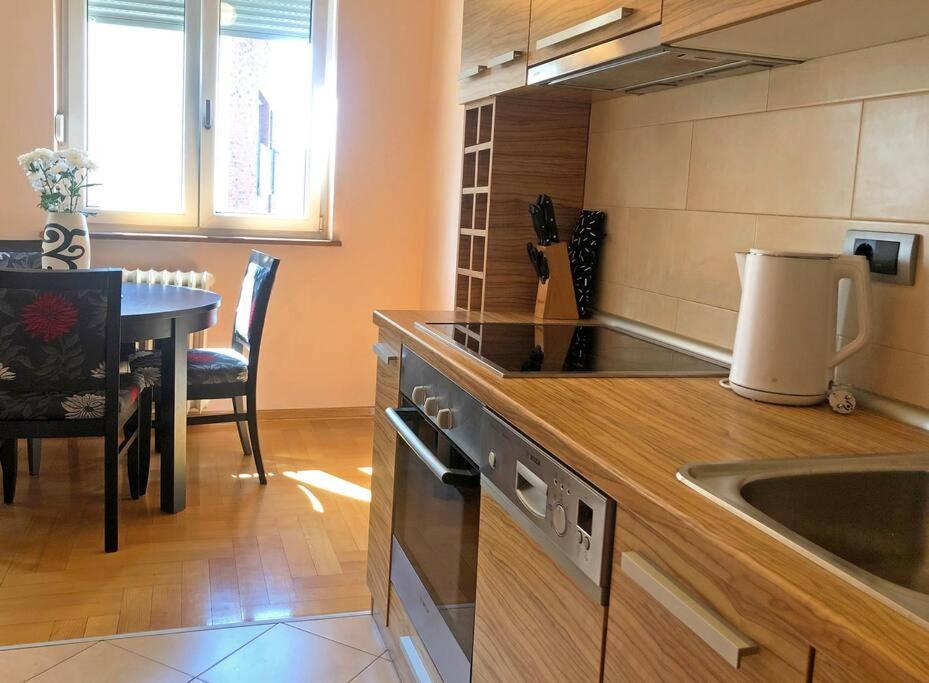 Quince Apartment-Free Parking-City Center Belgrad Exteriör bild