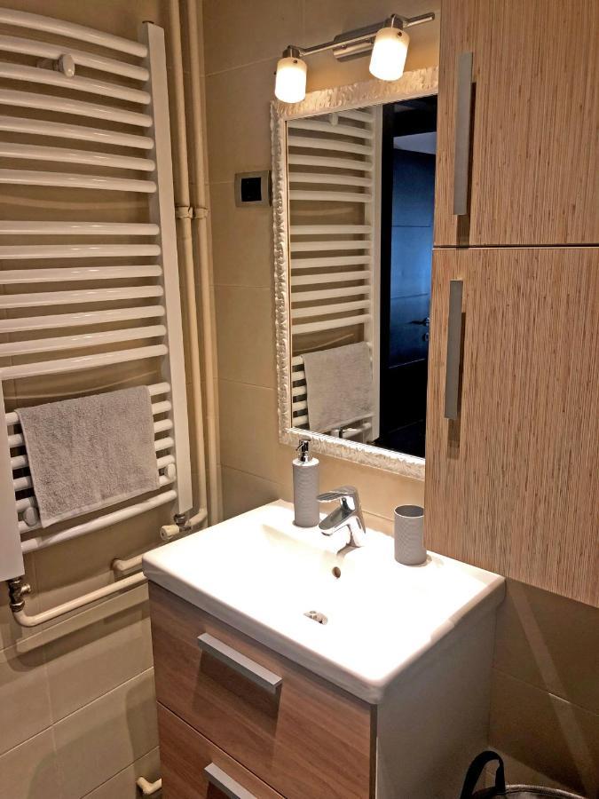 Quince Apartment-Free Parking-City Center Belgrad Exteriör bild