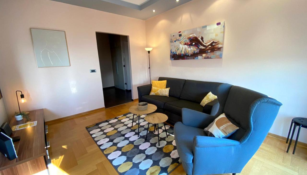 Quince Apartment-Free Parking-City Center Belgrad Exteriör bild