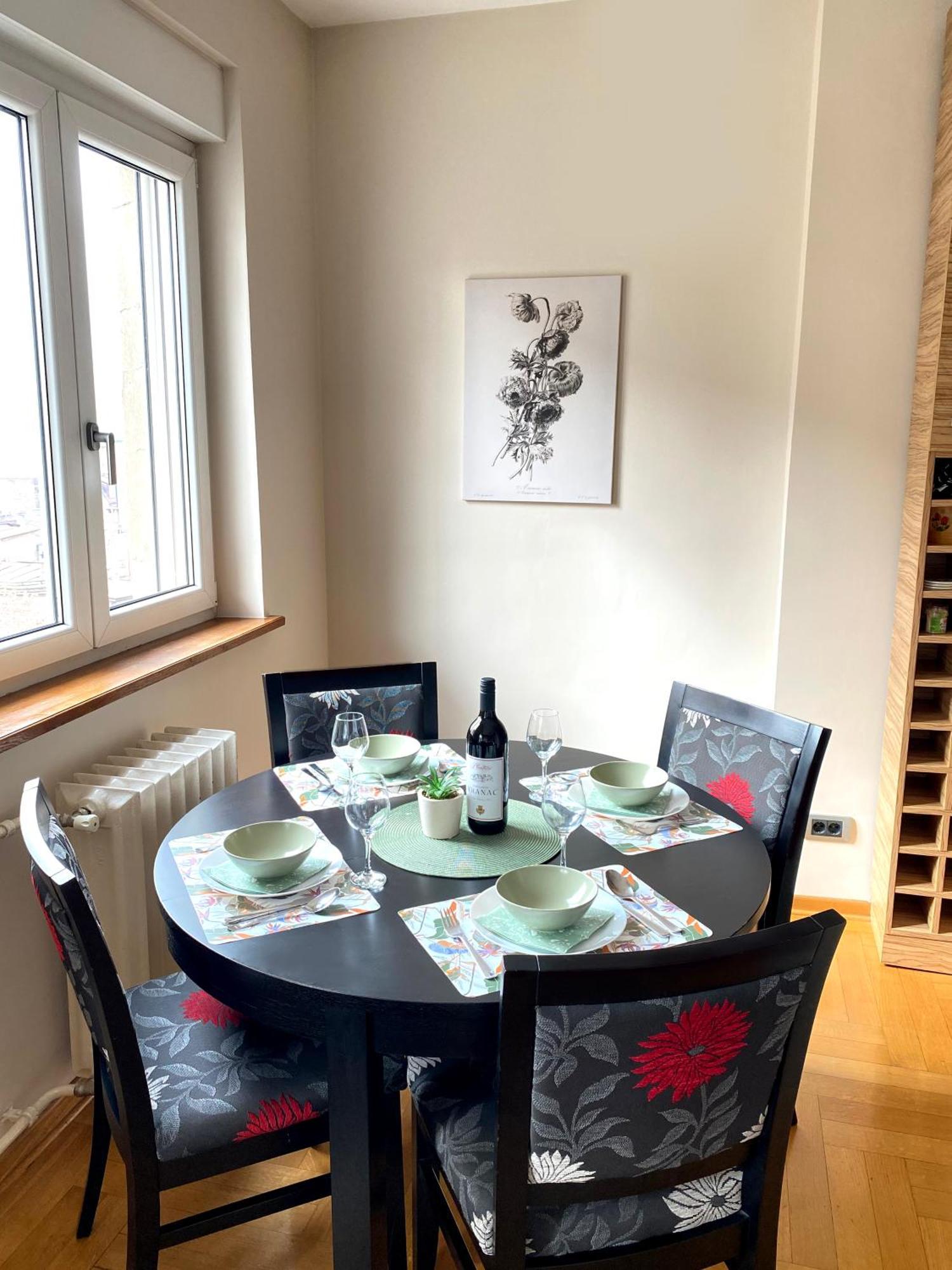 Quince Apartment-Free Parking-City Center Belgrad Exteriör bild